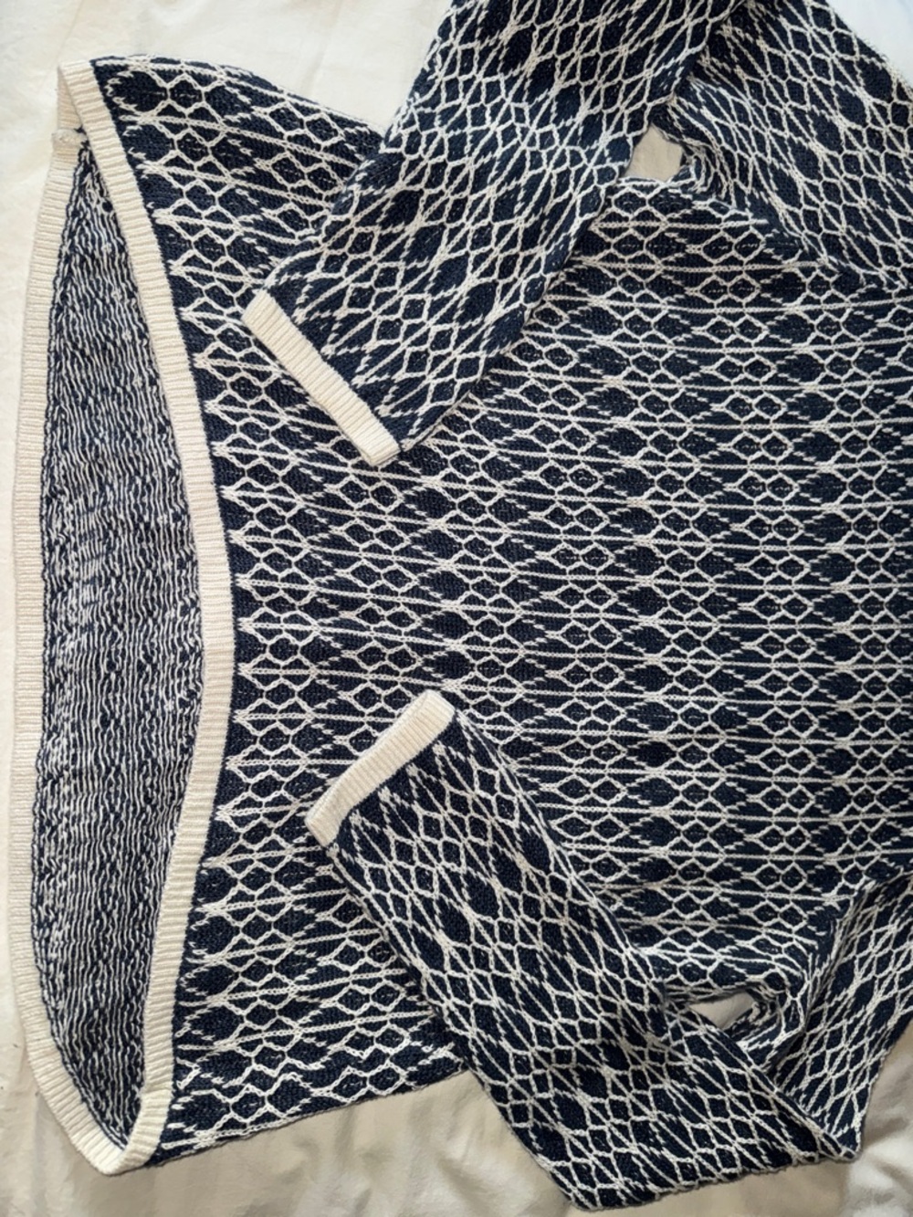 LOFT Navy and Cream Linen Sweatet - Picture 9 of 9